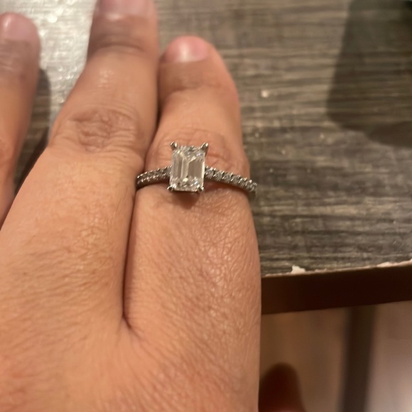 Brand new never worn - Picture 7 of 7